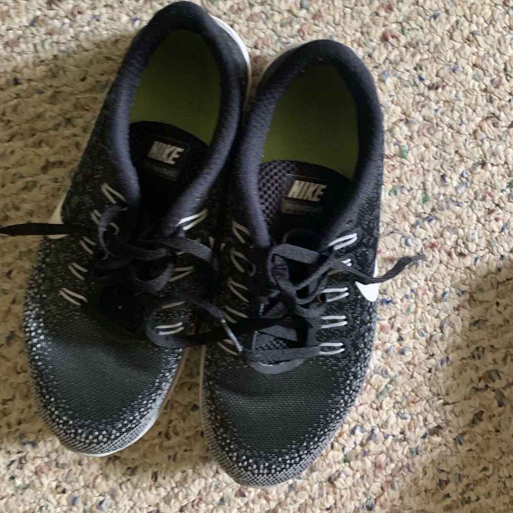 Nike sneakers great condition